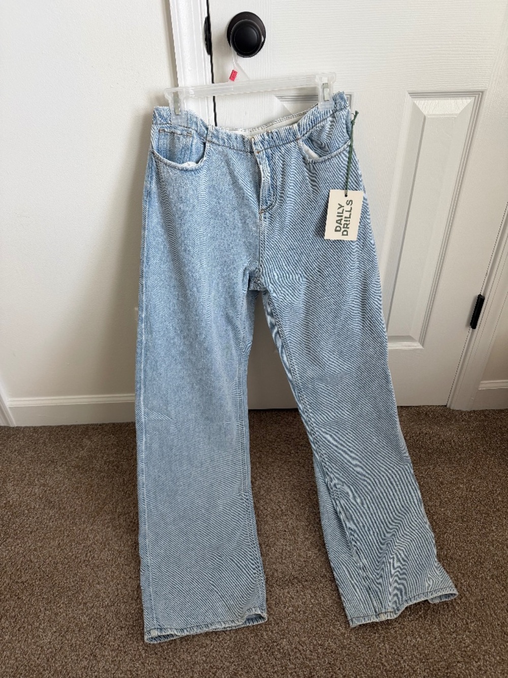 NWT Daily Drills Beach Jeans Light Blue Size Small